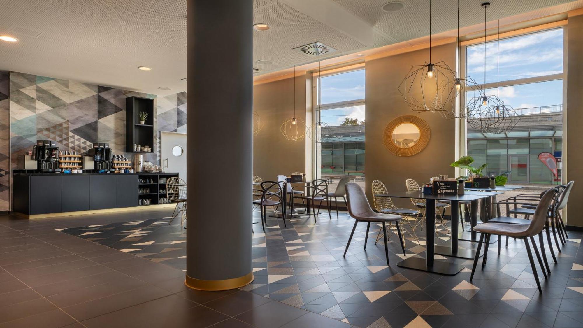 Holiday Inn - The Niu, Ridge Halle Central Station By Ihg Eksteriør bilde